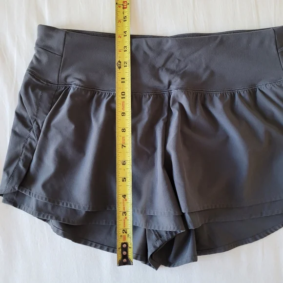 CALIA Kick it Up mid-rise short. Size:L - Picture 4 of 5